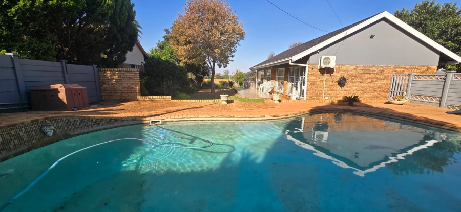3 Bedroom Property for Sale in Doringkruin North West
